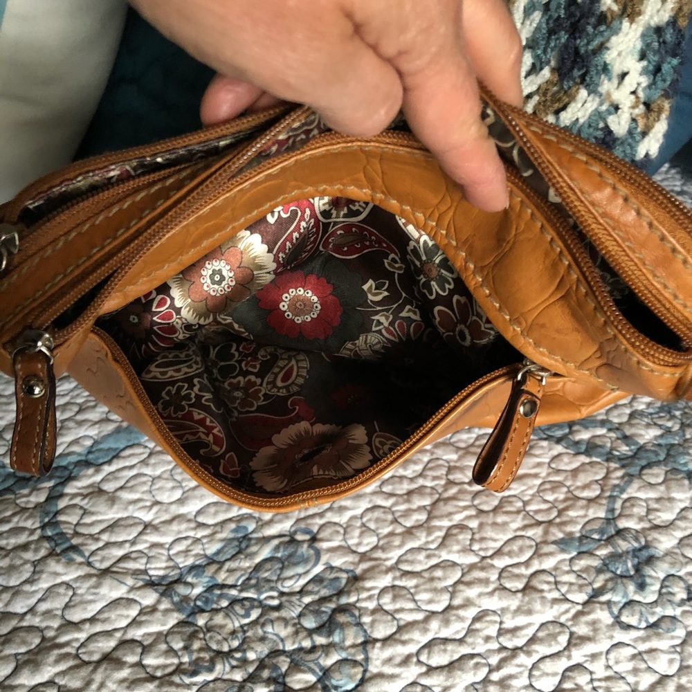 Tignanello Crossbody - Picture 8 of 8